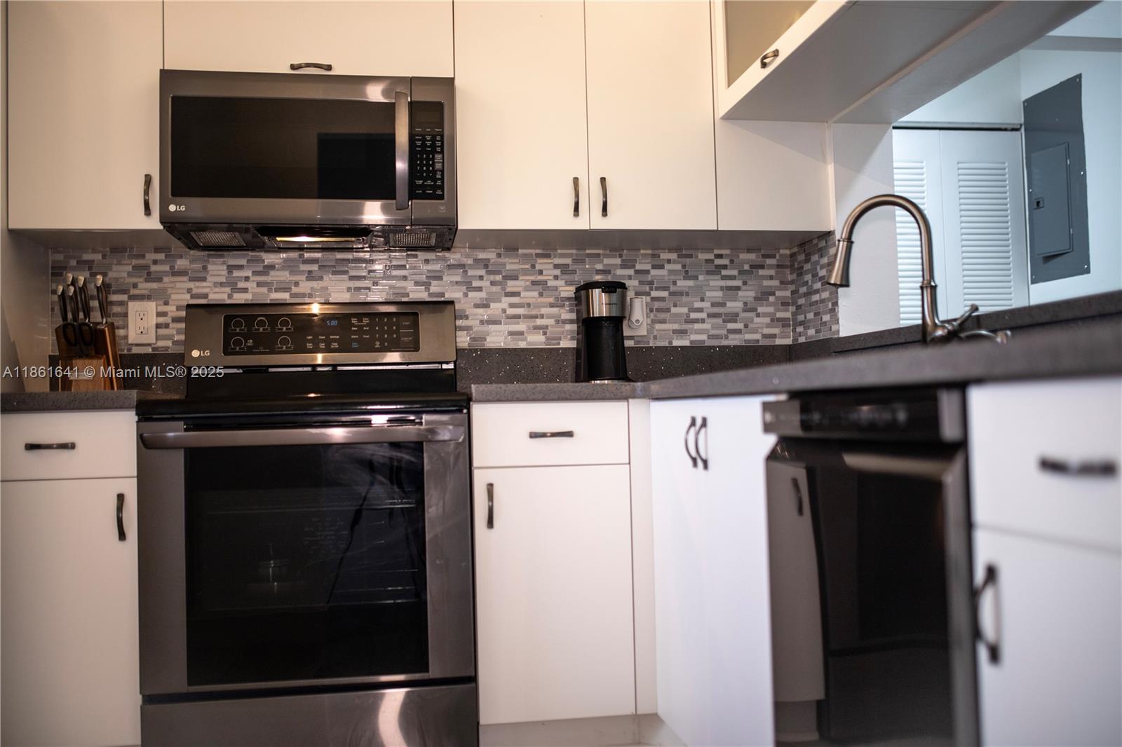 2198 SW 80th Ter 2198