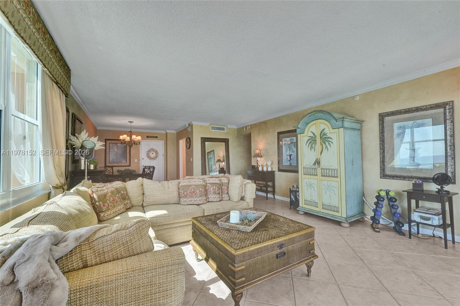 WAVE CONDO - Residential Lease