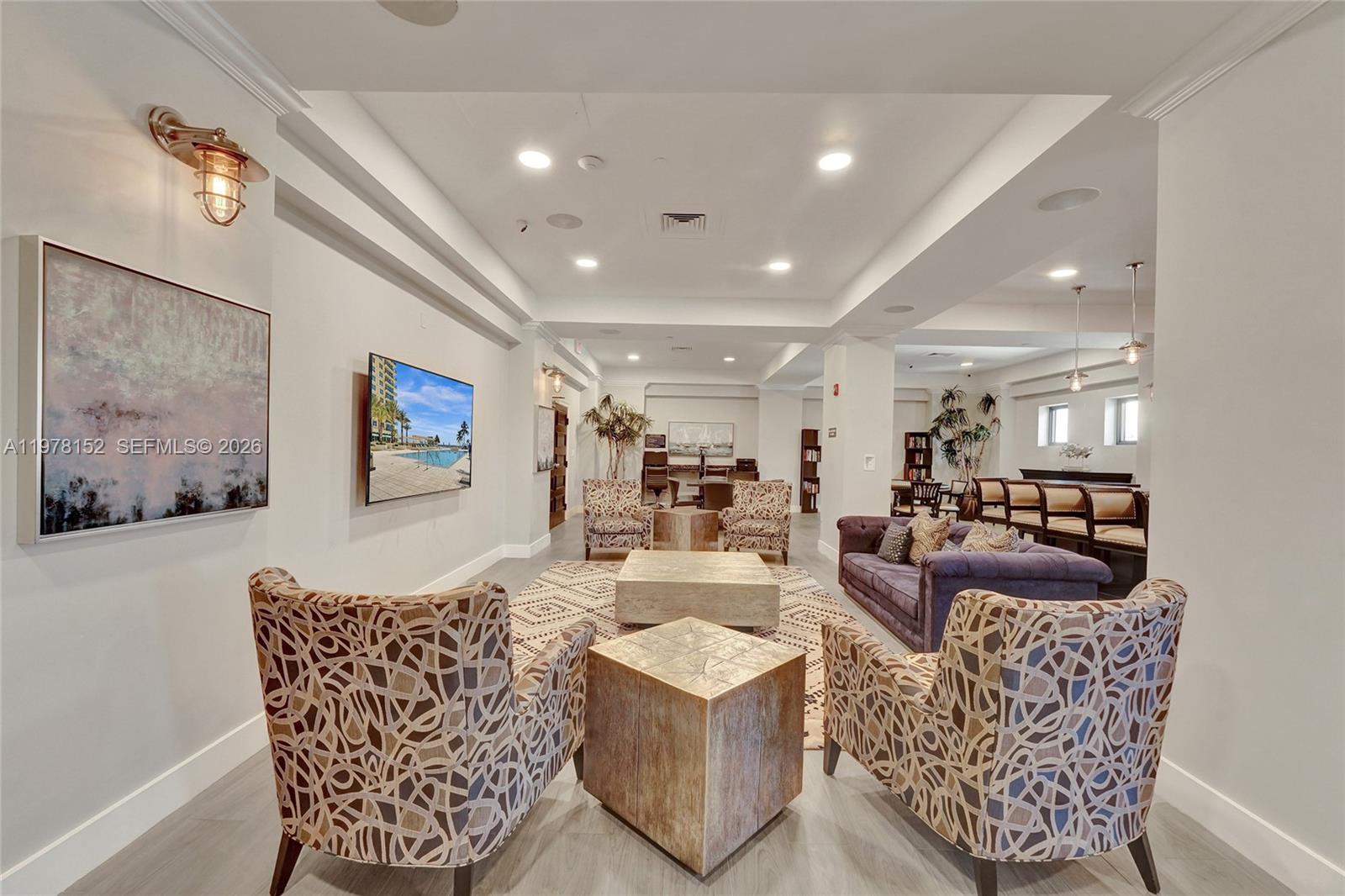 WAVE CONDO - Residential Lease