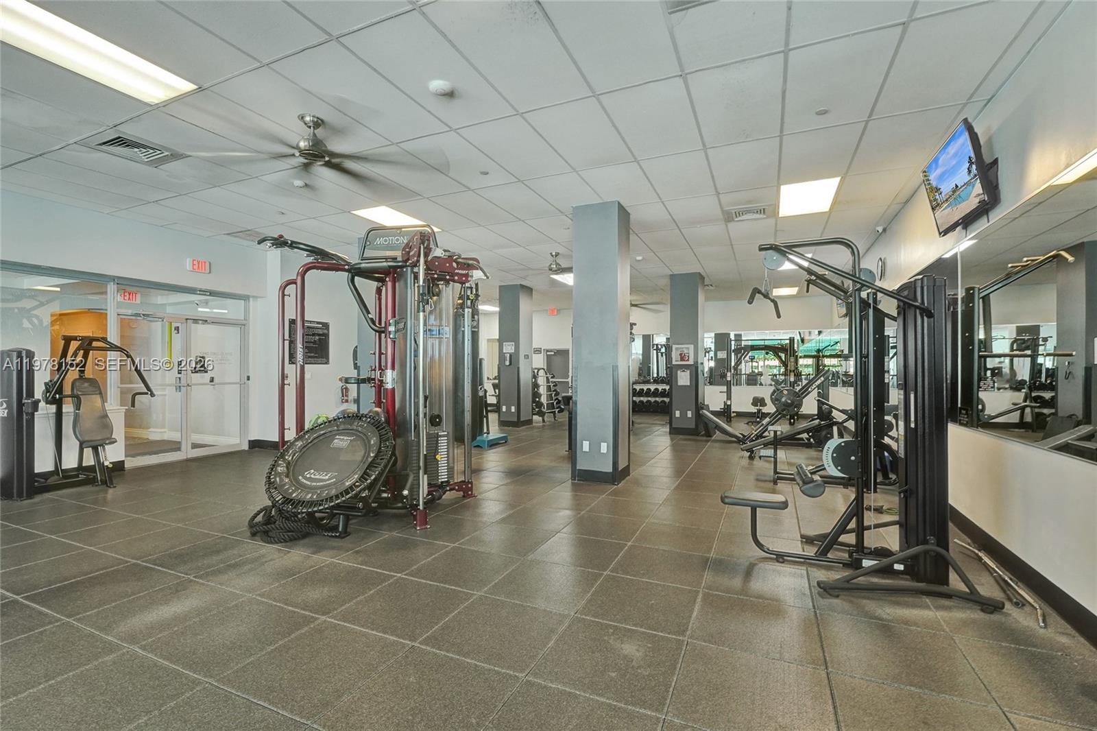 WAVE CONDO - Residential Lease