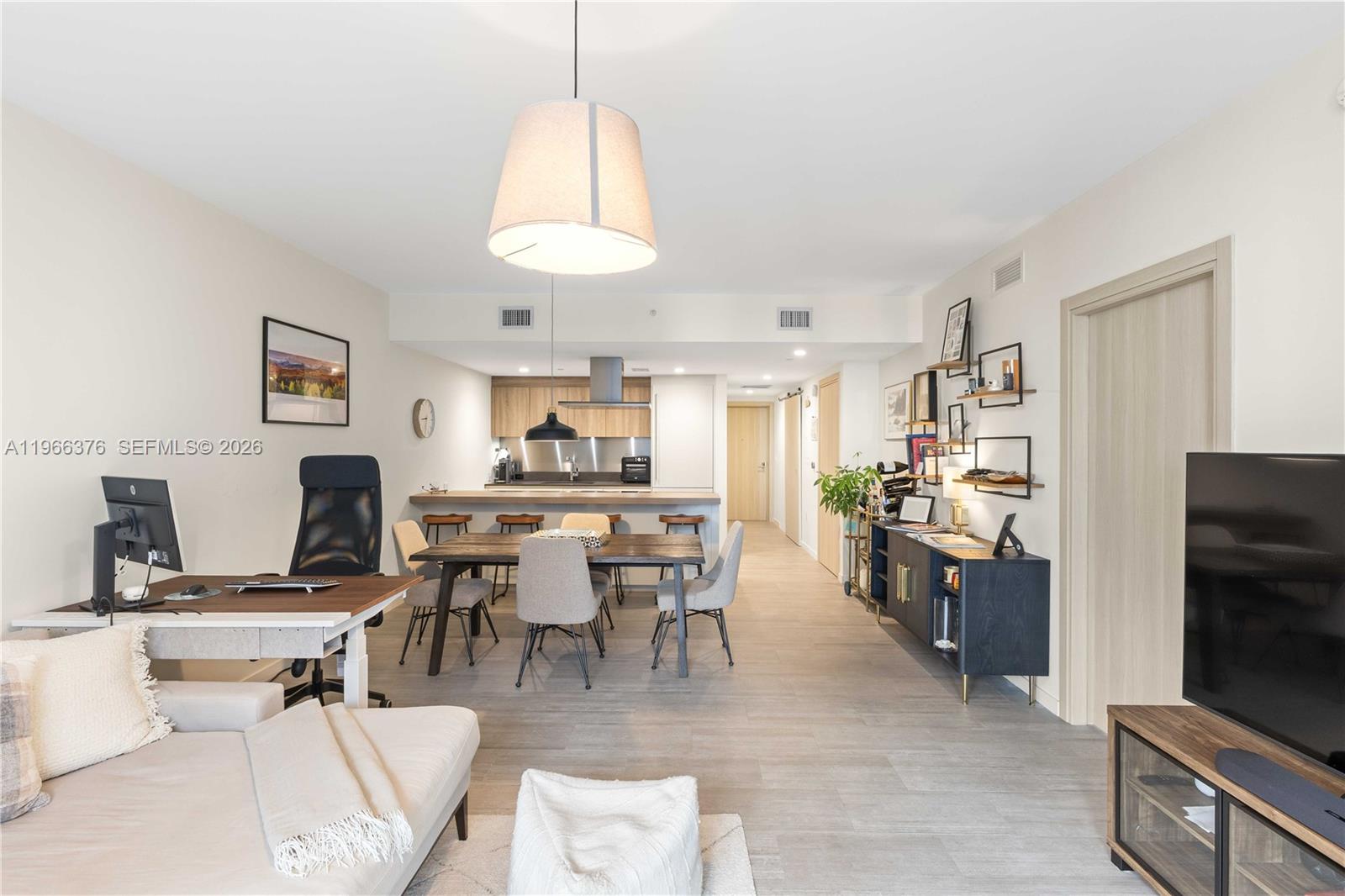 1000 Brickell Plz 4605