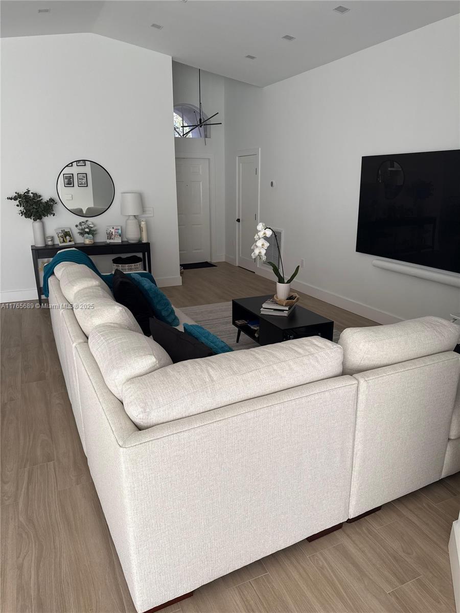 11322 NW 59th Ter