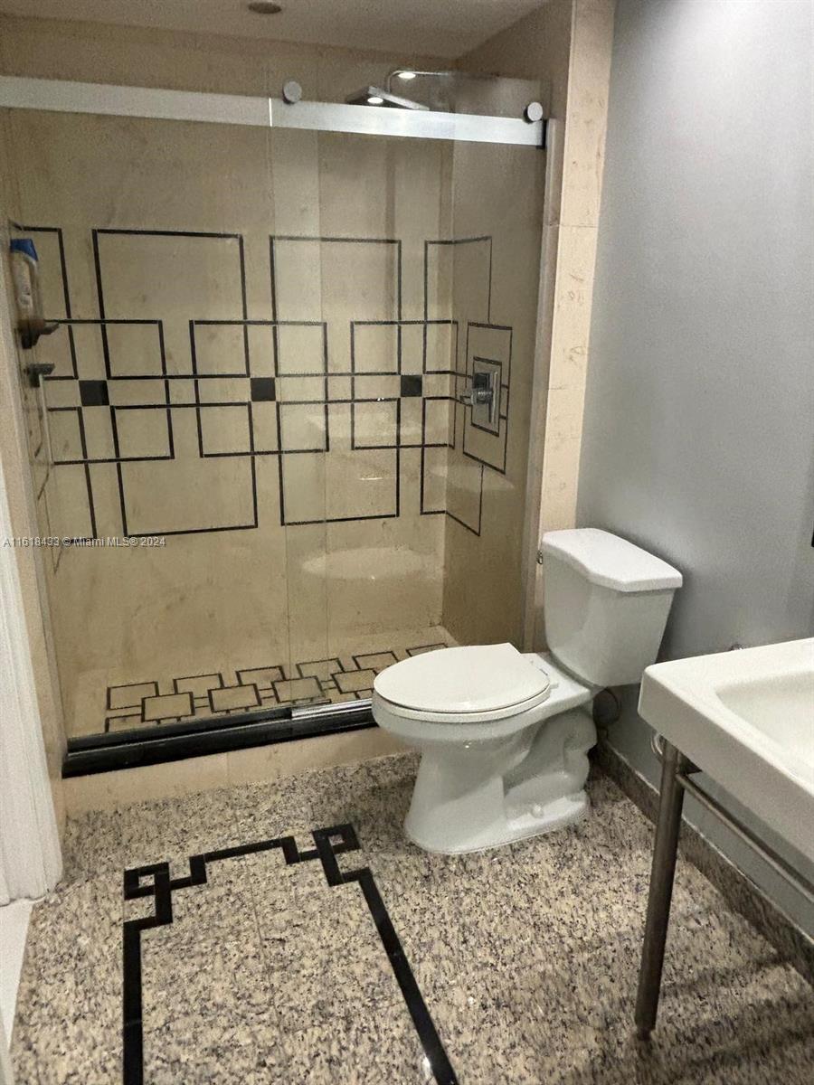 CAMINO CIRCLE CONDO - Residential