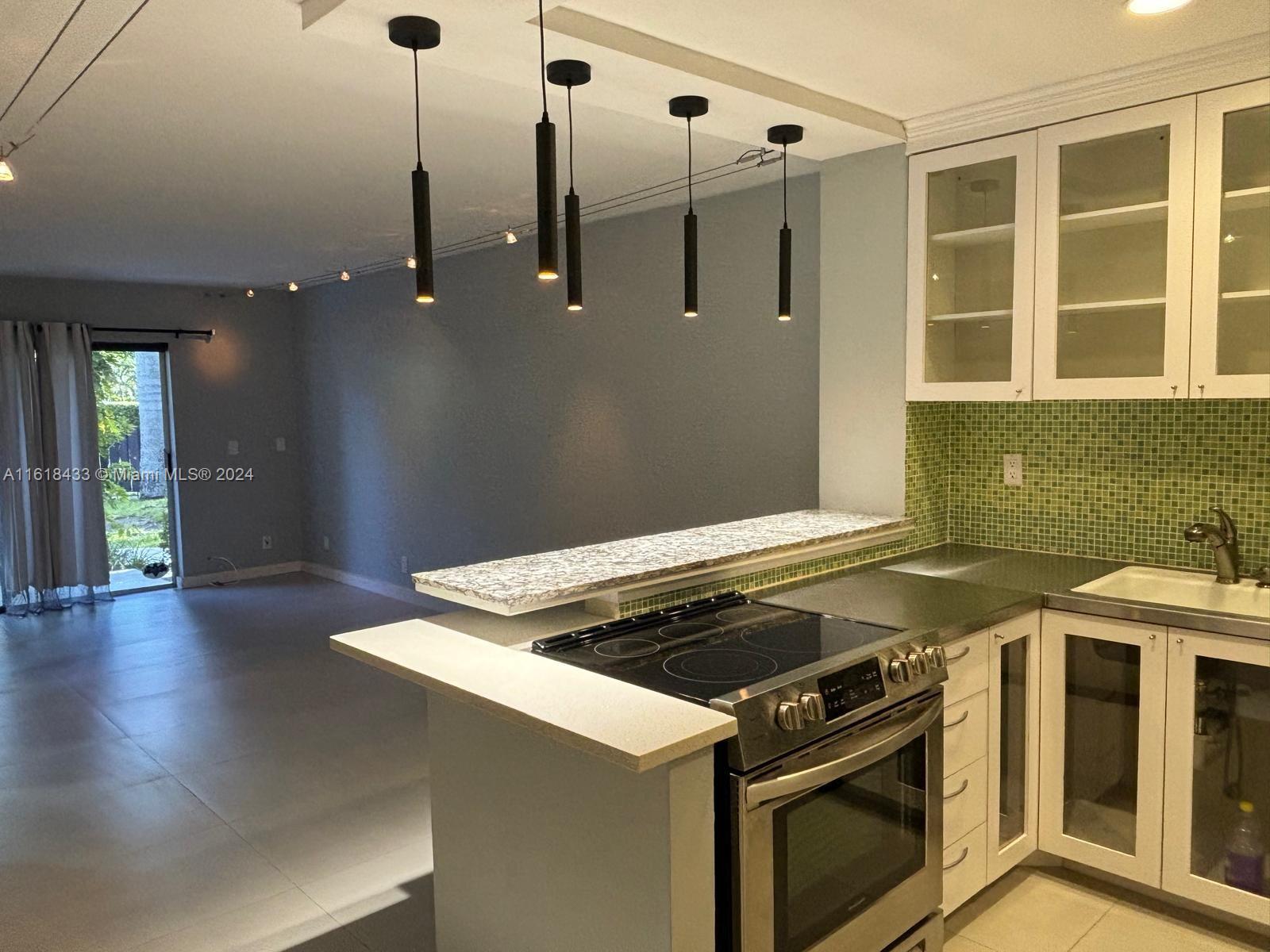 CAMINO CIRCLE CONDO - Residential