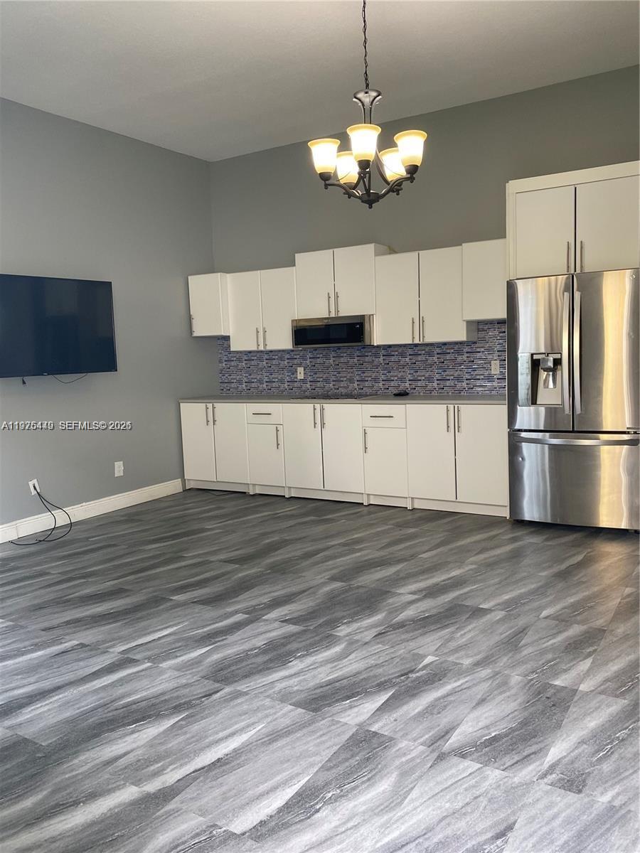 PASADENA AT PEMBROKE SHOR - Residential Lease