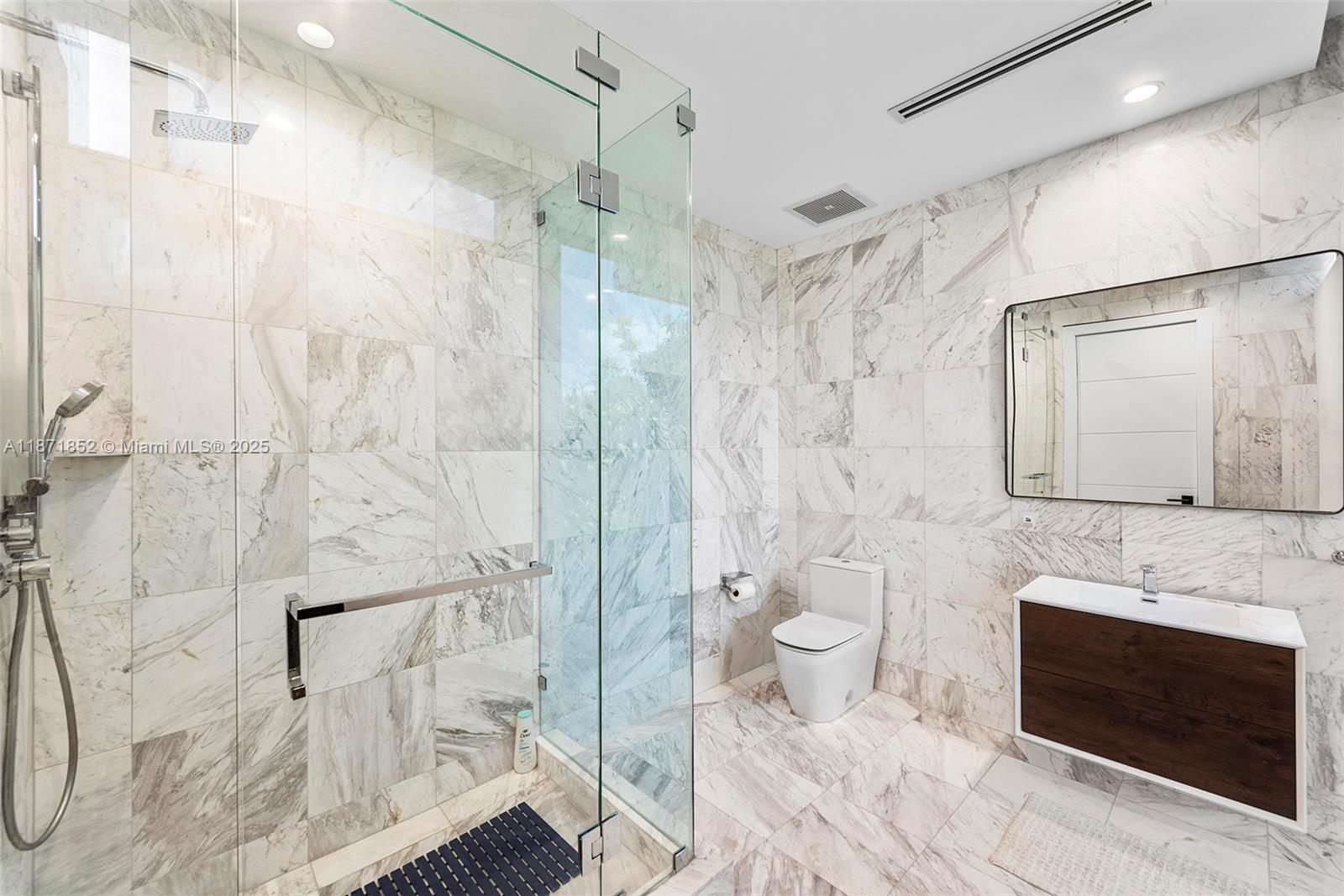 GOLDEN ISLES ESTATES - Residential