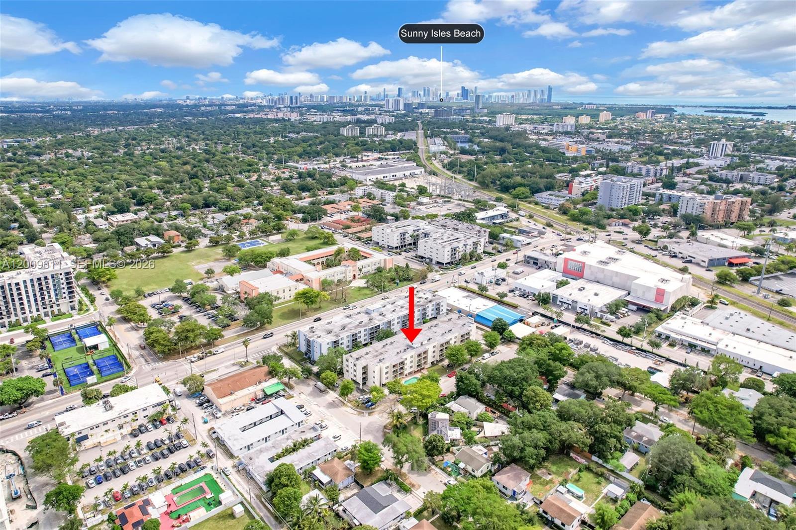 WINDWARD CONDO - Residential