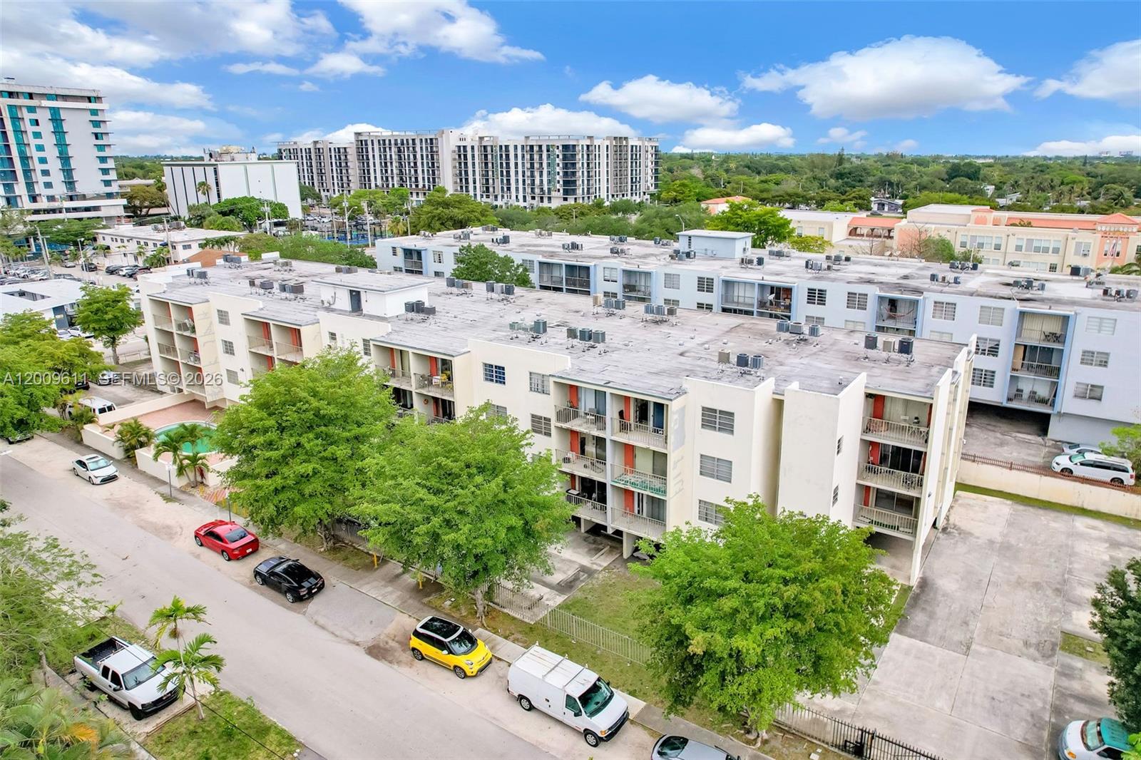 WINDWARD CONDO - Residential
