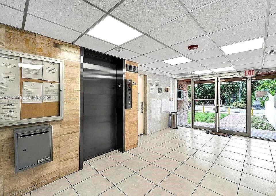 WINDWARD CONDO - Residential
