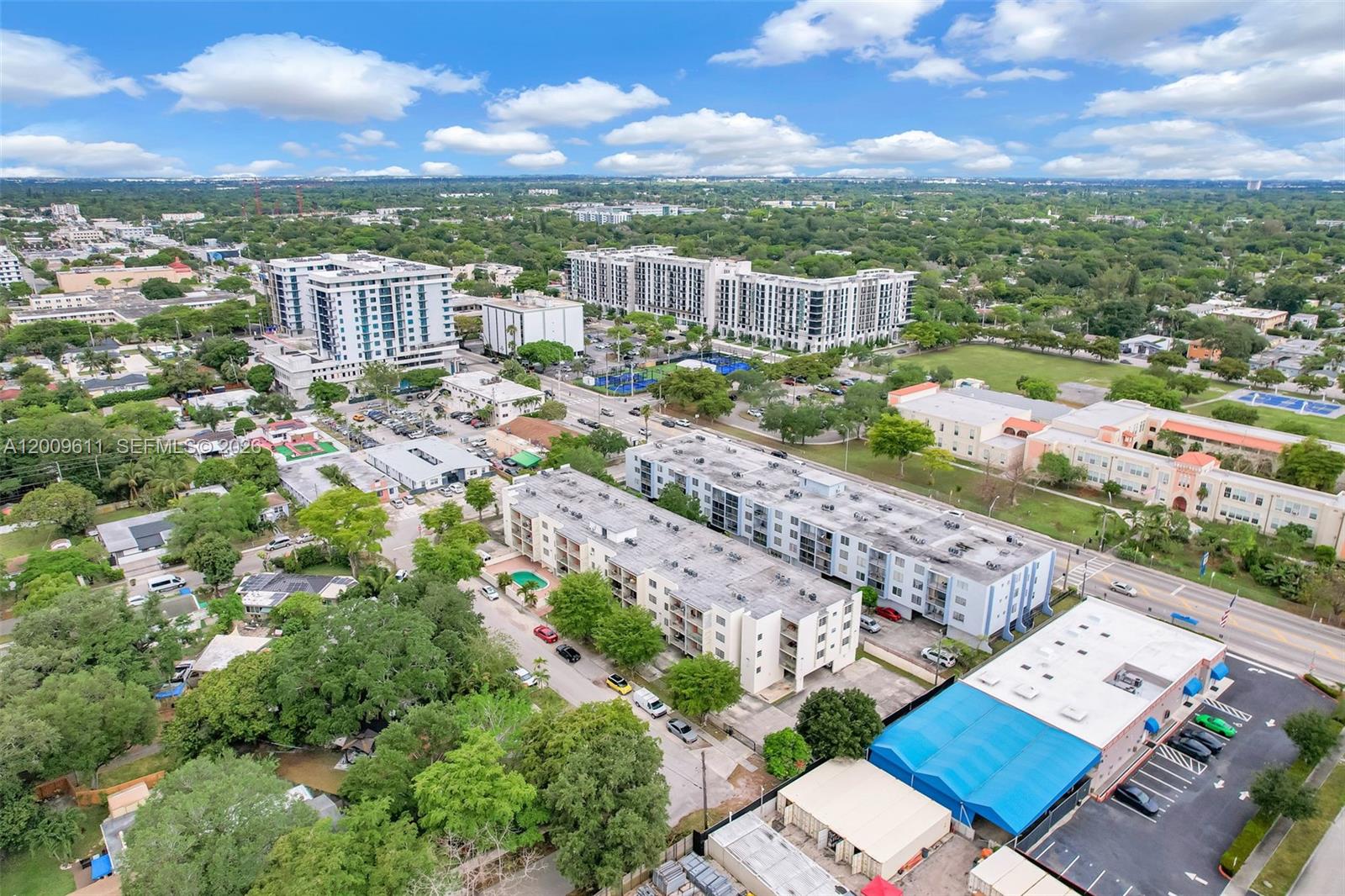 WINDWARD CONDO - Residential