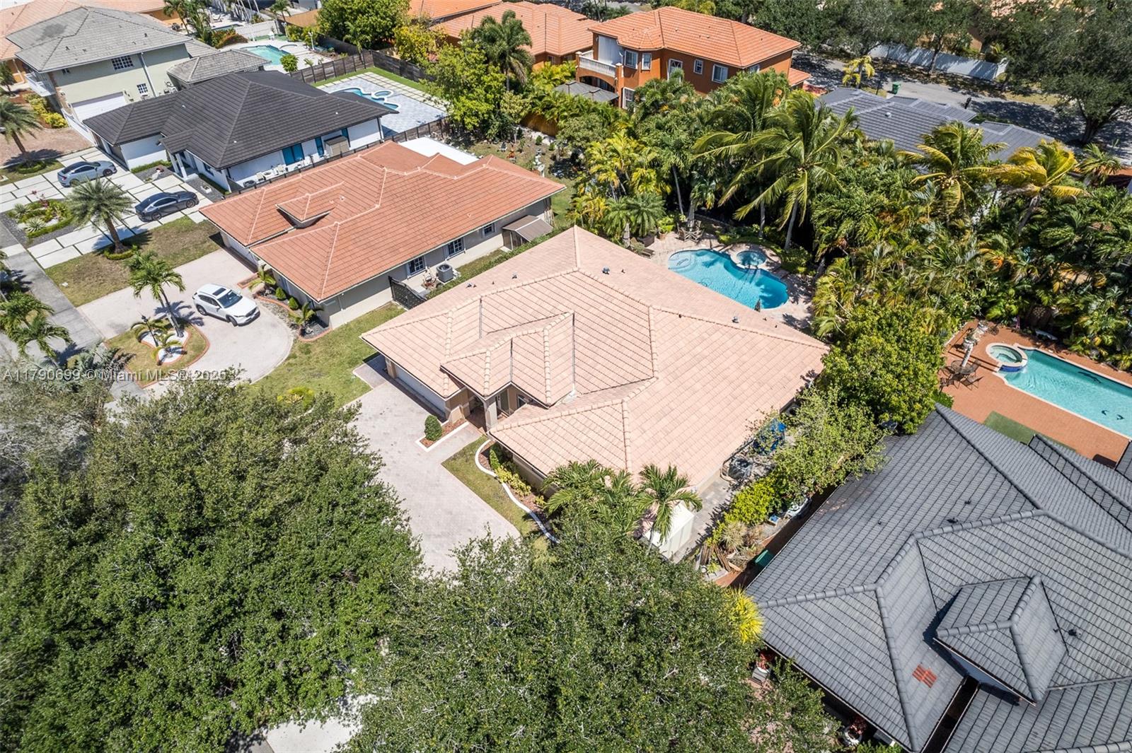 7821 NW 160th Ter