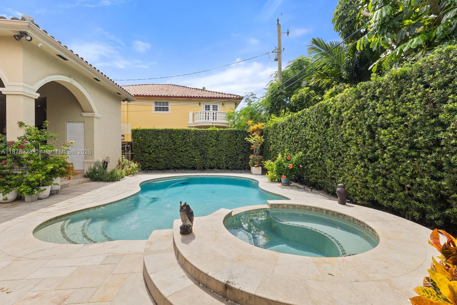 BRICKELL ESTATES - Residential Lease