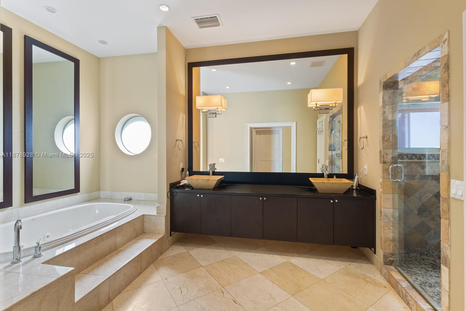 BRICKELL ESTATES - Residential Lease