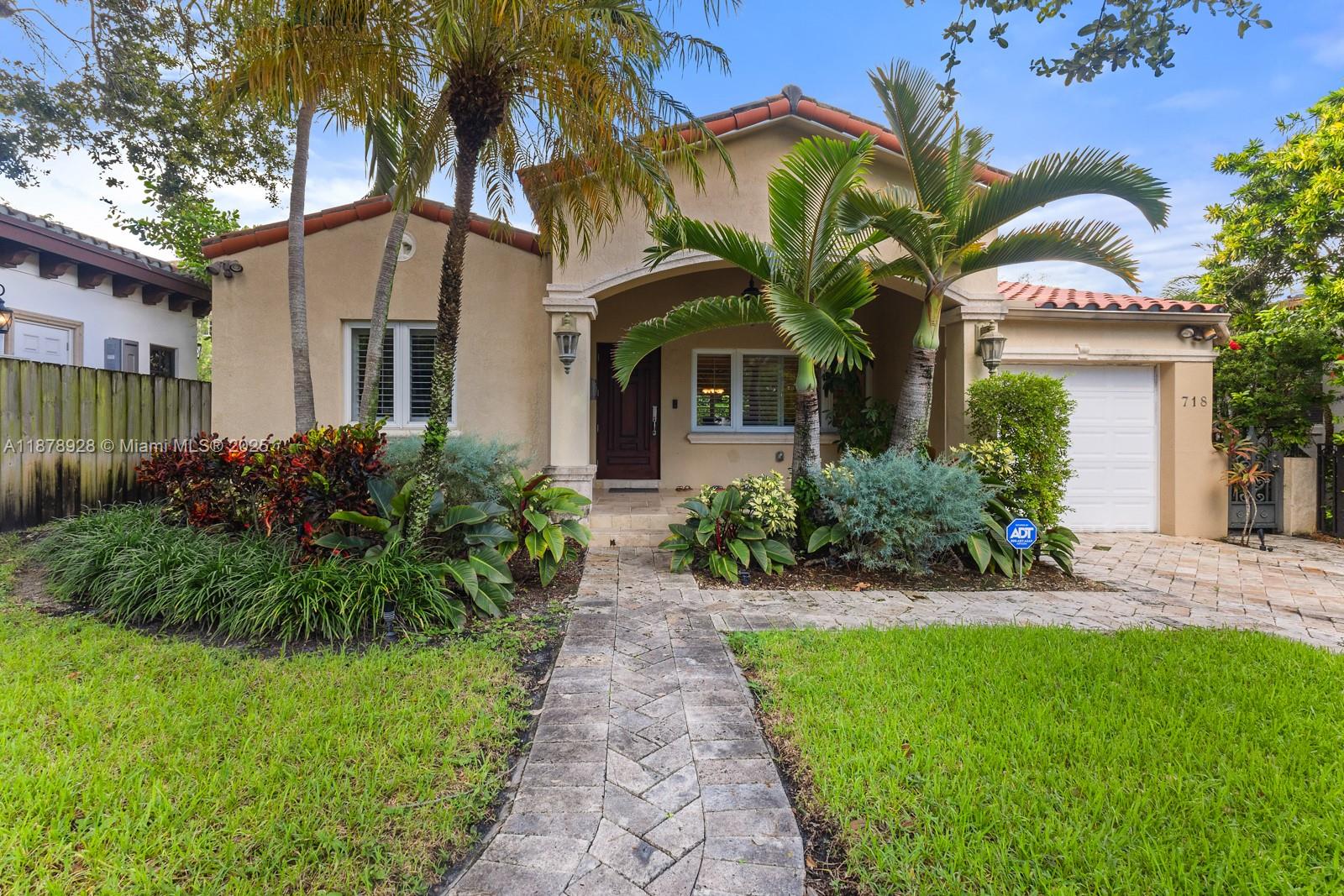 BRICKELL ESTATES - Residential Lease