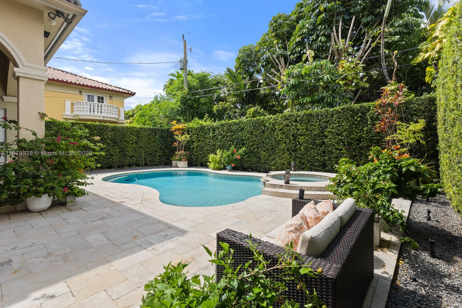 BRICKELL ESTATES - Residential Lease