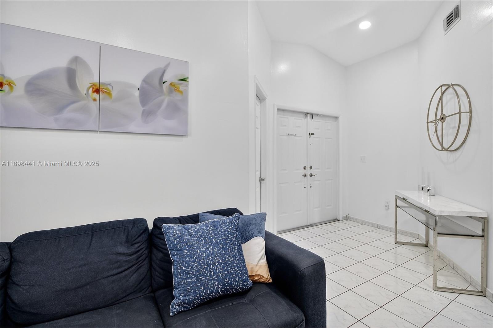 7645 W 34 LN