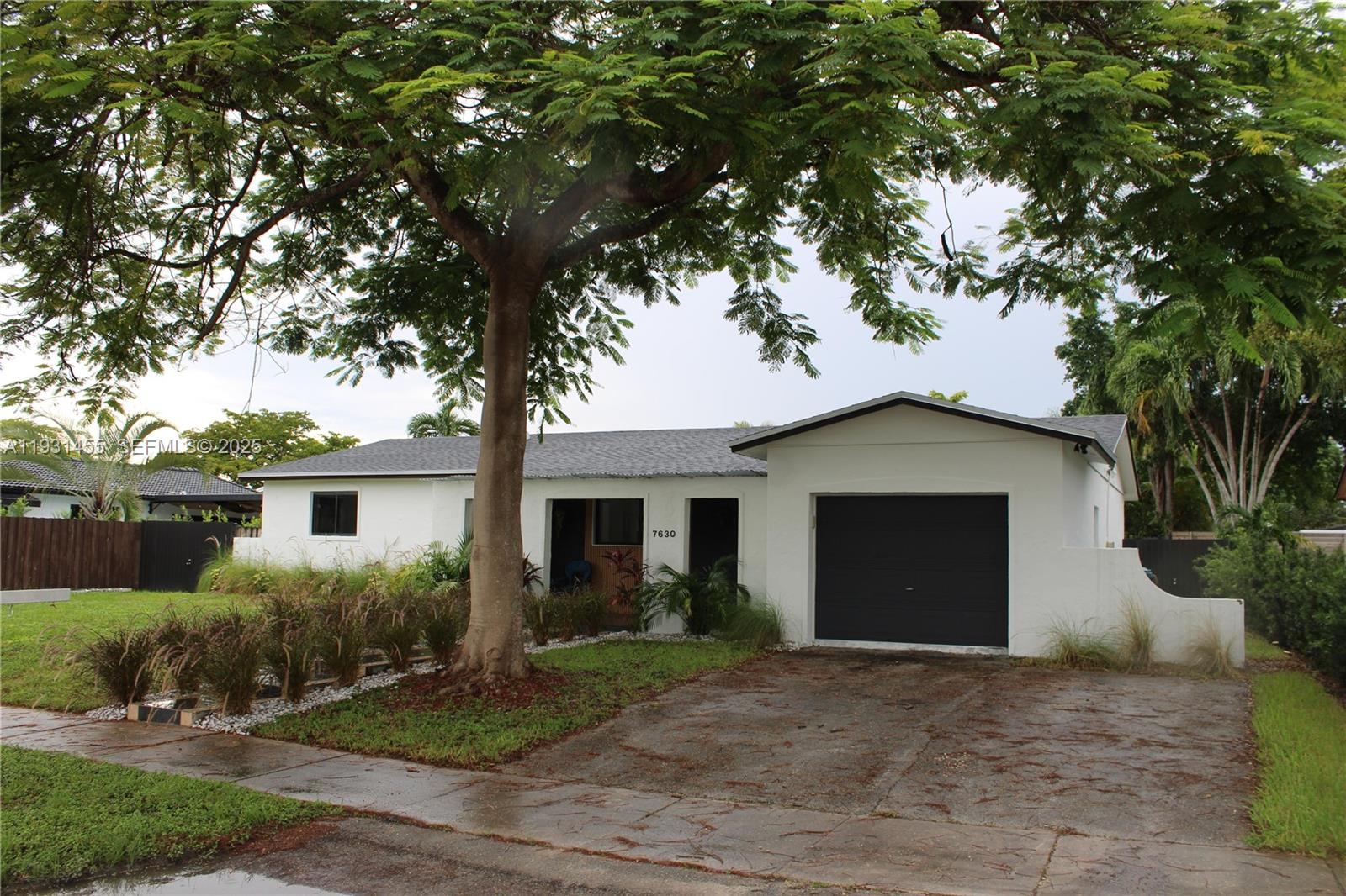 KENDALL SUNSET HOMES - Residential