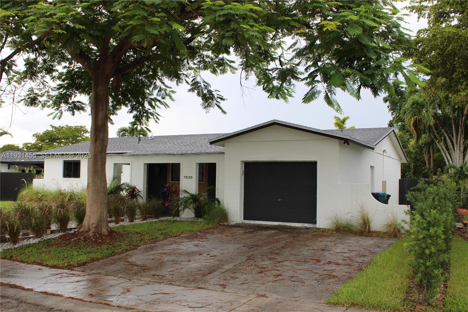 KENDALL SUNSET HOMES - Residential