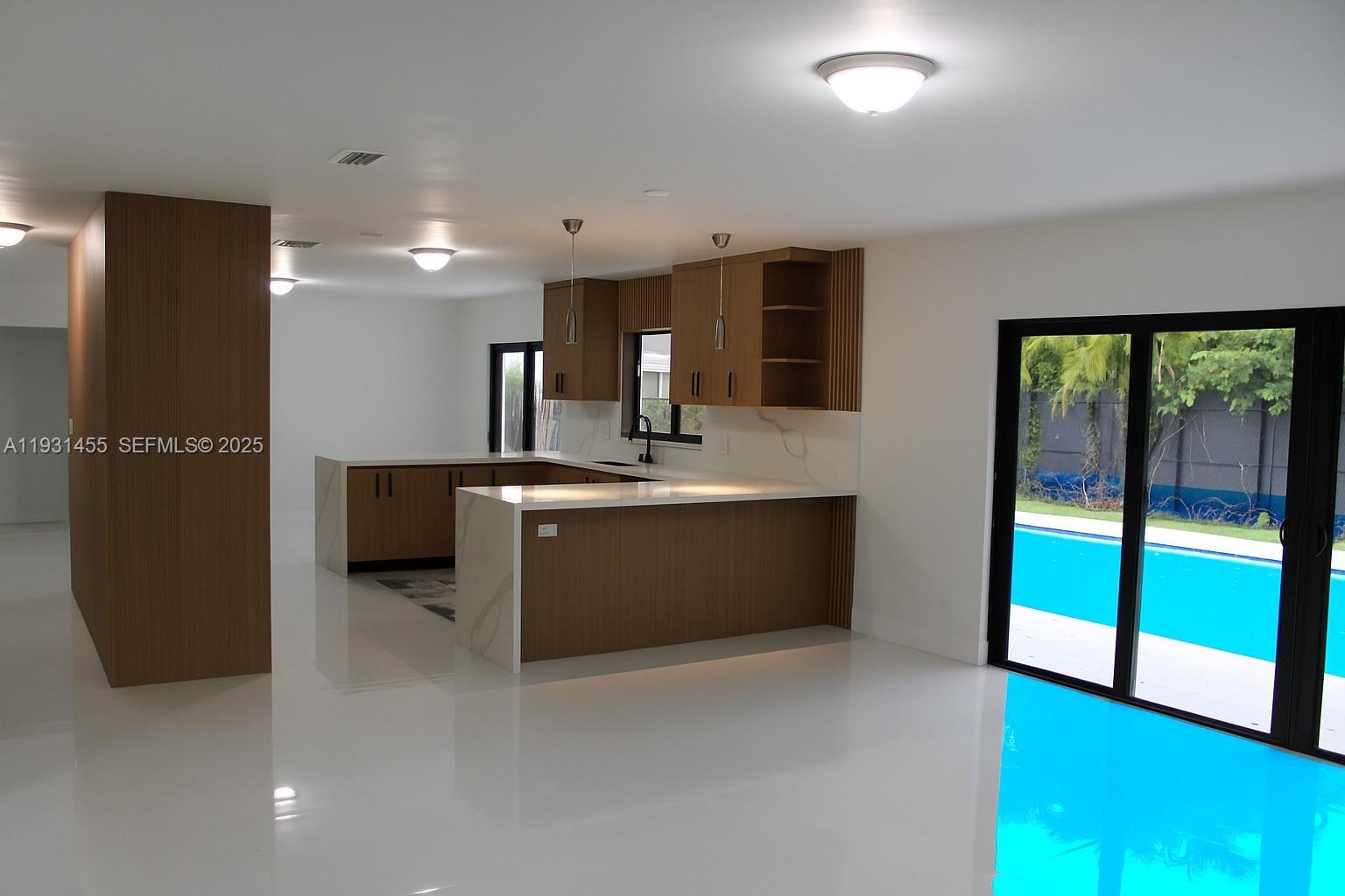 KENDALL SUNSET HOMES - Residential