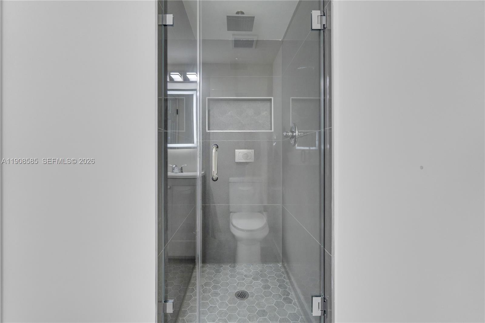 SUNSET VILLAS NO 3 CONDO - Residential