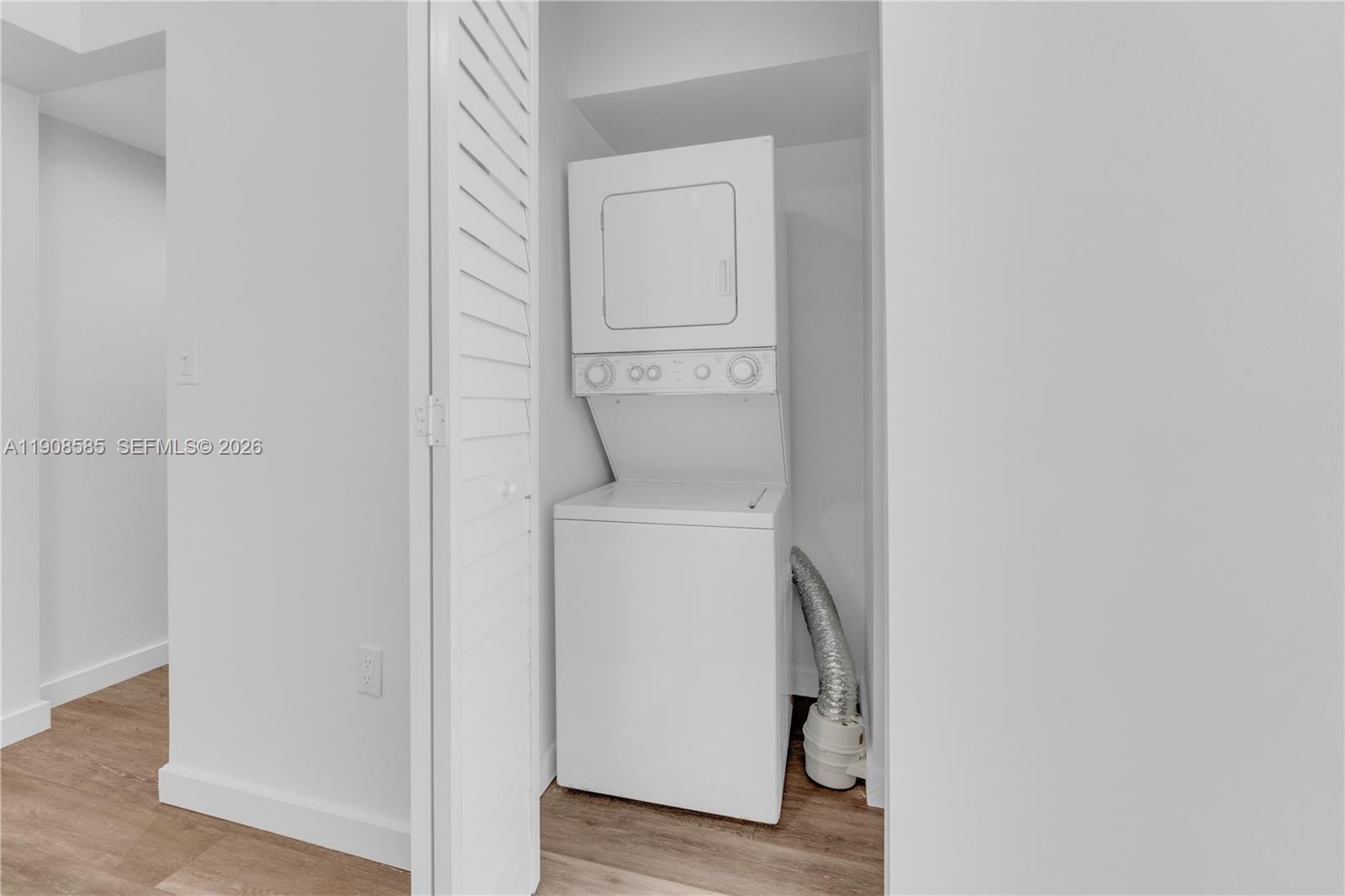 SUNSET VILLAS NO 3 CONDO - Residential