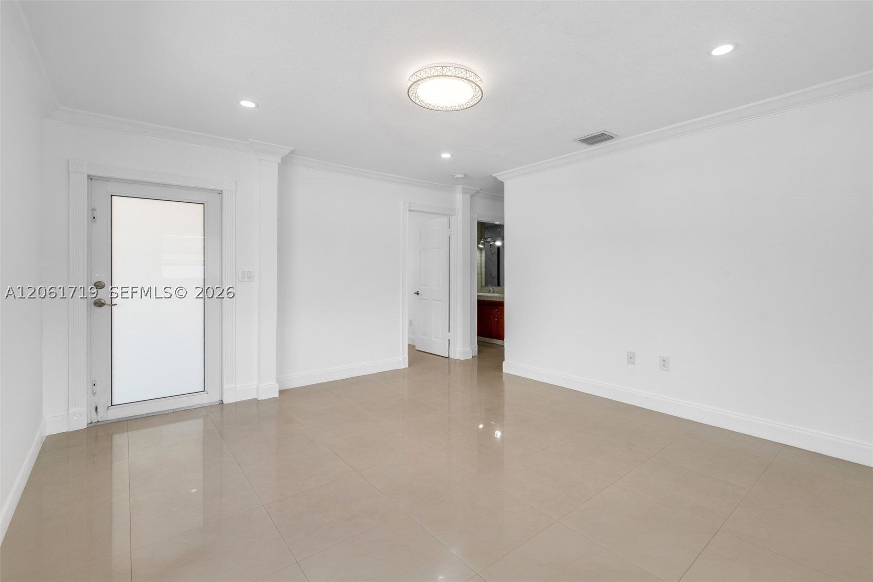3685 W 9th Ave