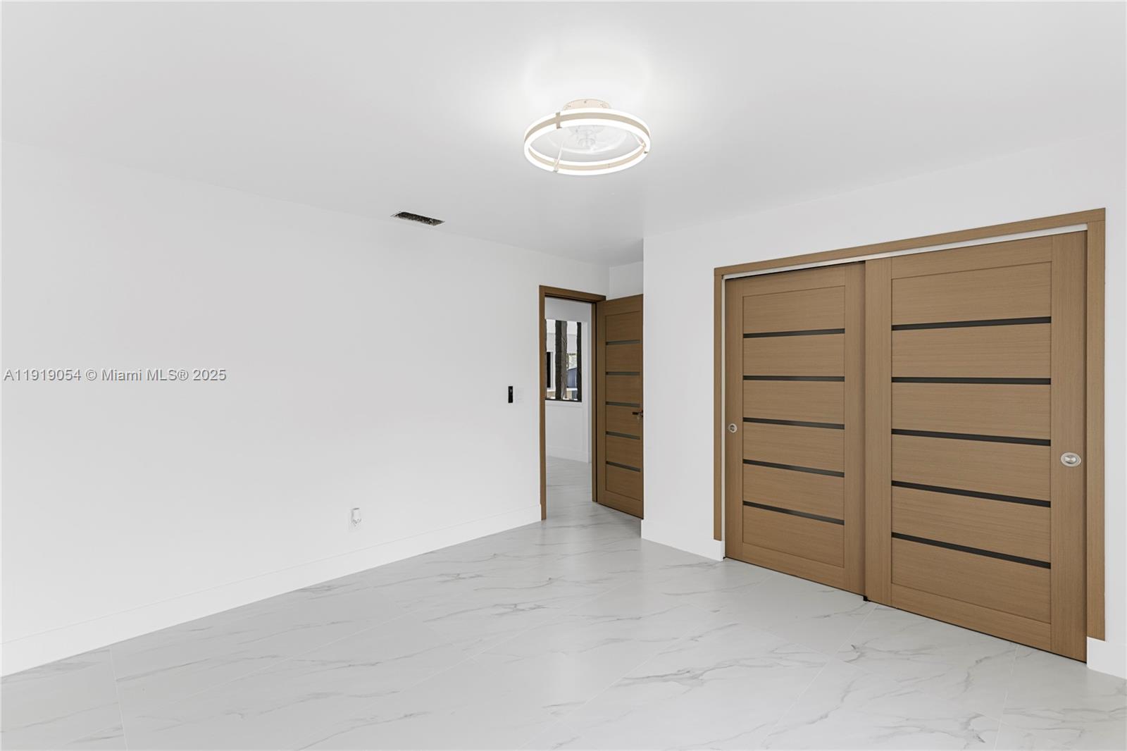 ALTA VISTA - Residential Lease