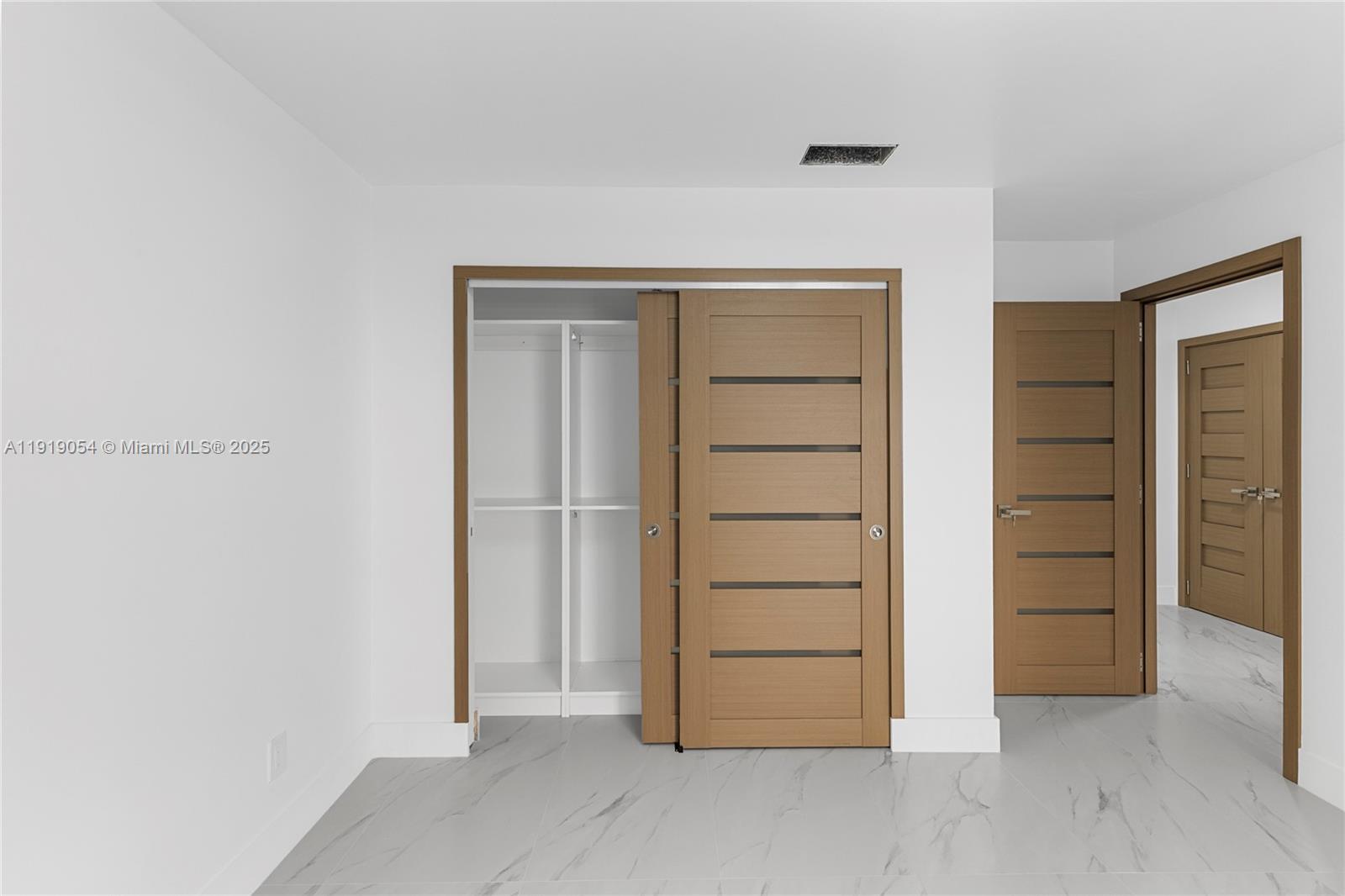 ALTA VISTA - Residential Lease