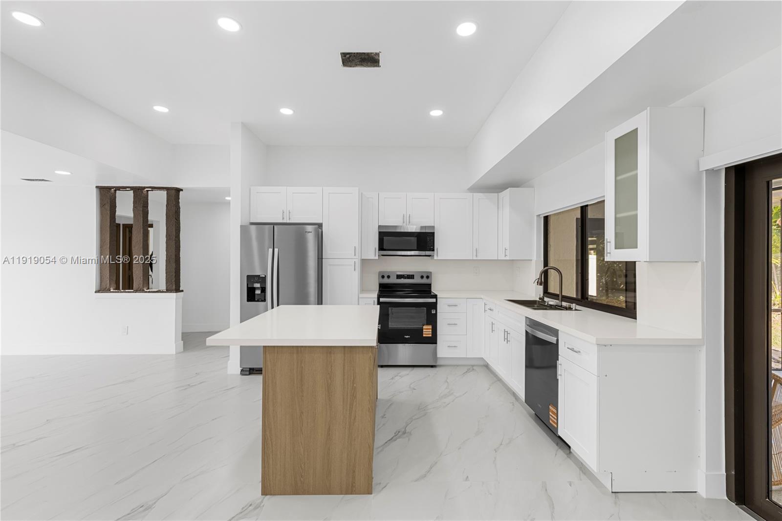 ALTA VISTA - Residential Lease