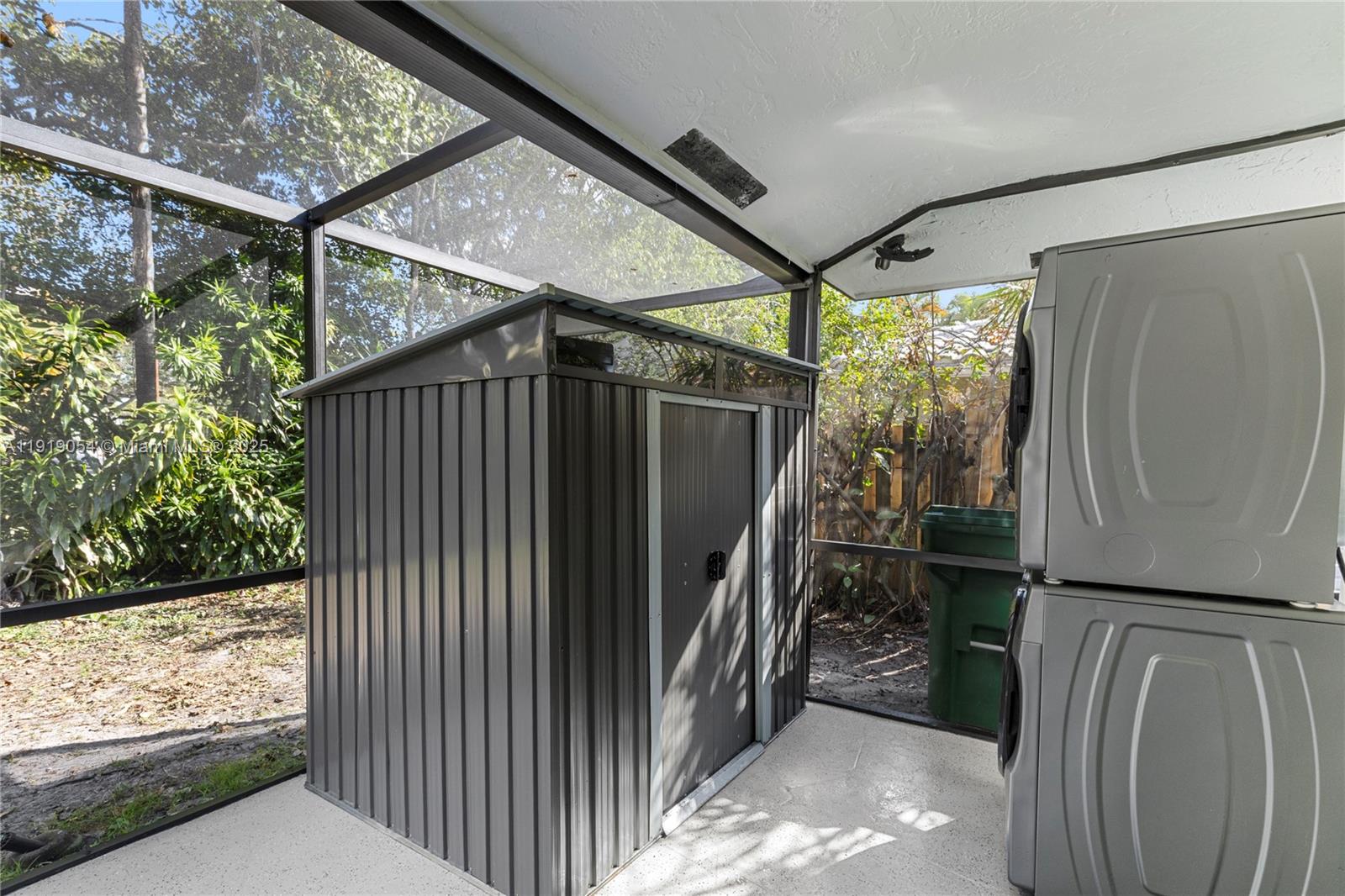 ALTA VISTA - Residential Lease