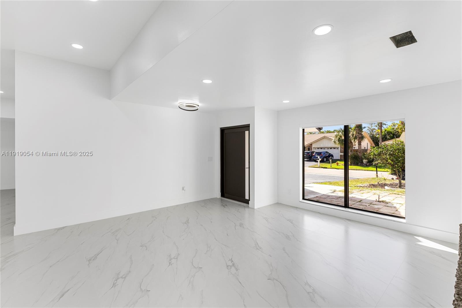 ALTA VISTA - Residential Lease