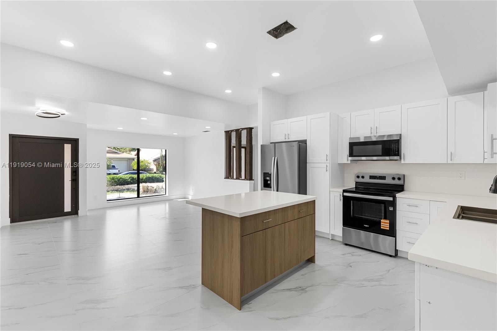 ALTA VISTA - Residential Lease