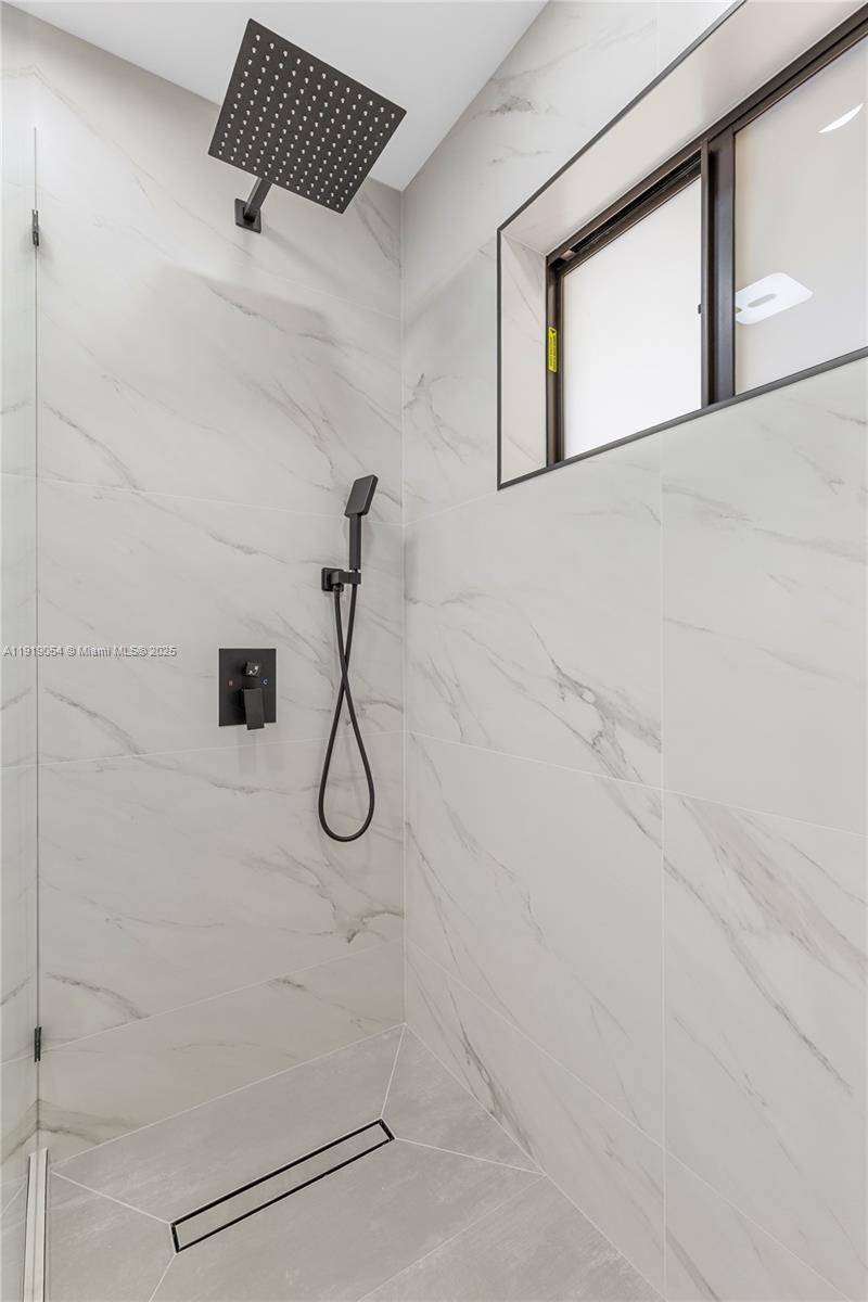 ALTA VISTA - Residential Lease