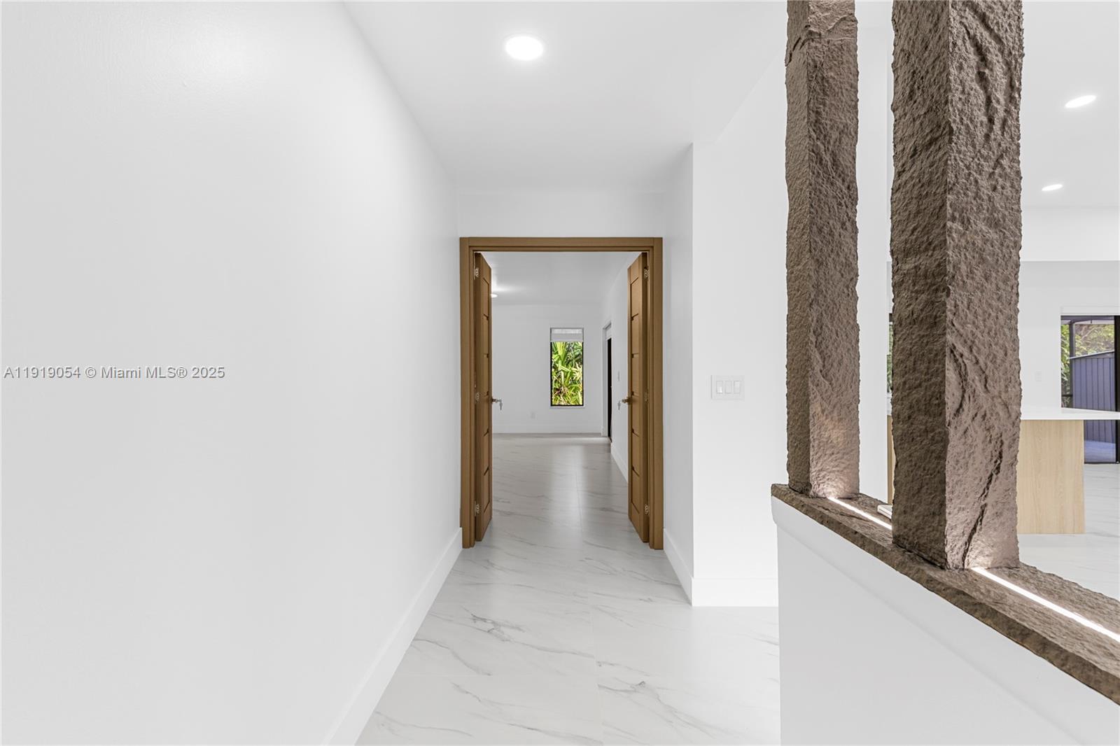 ALTA VISTA - Residential Lease