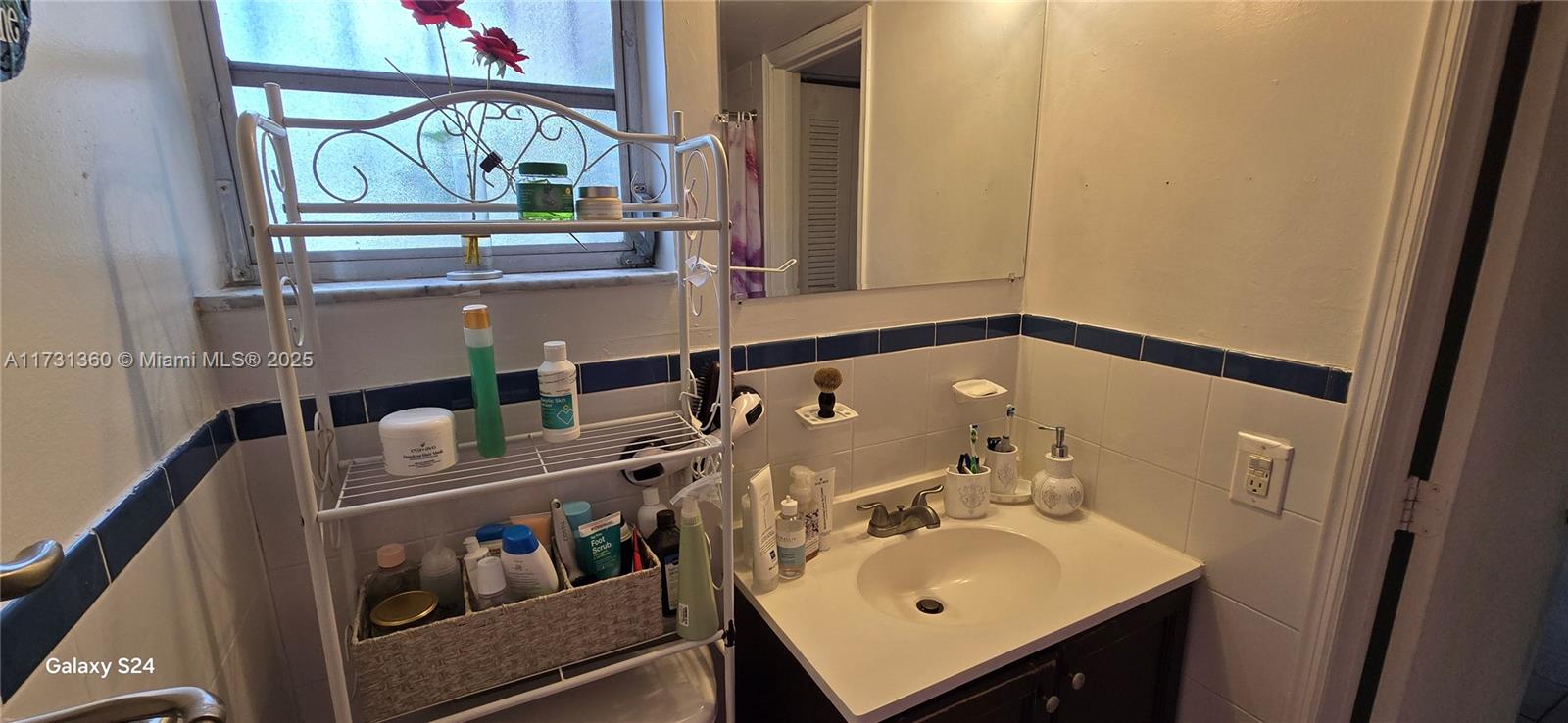 PINEBARK CONDO NO 1 - Residential