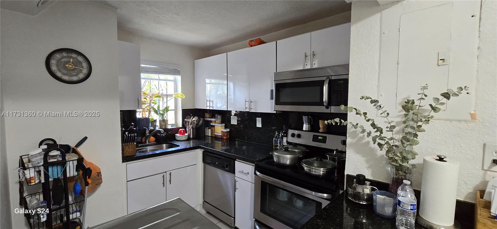 PINEBARK CONDO NO 1 - Residential