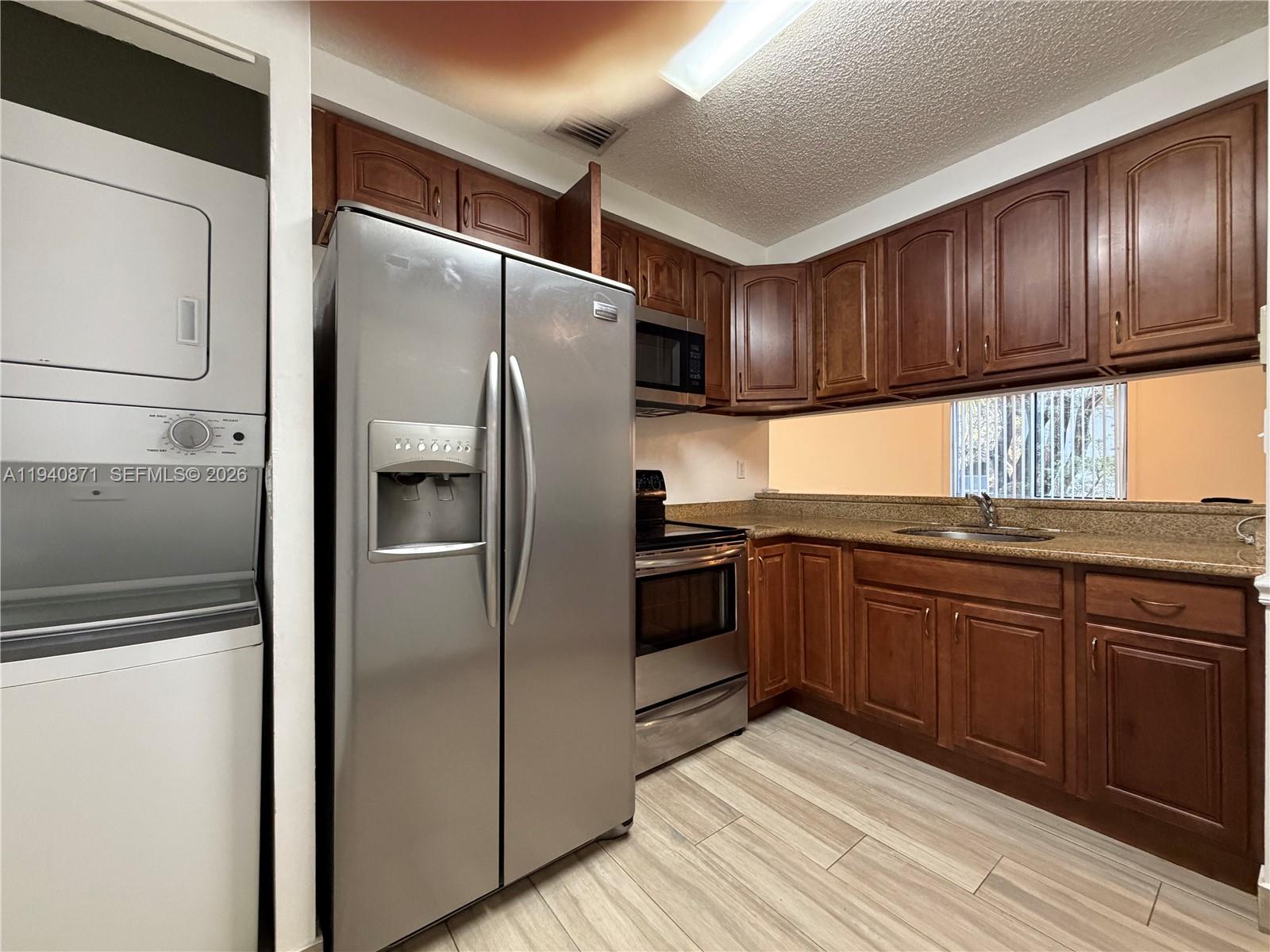 PARC VISTA CONDO - Residential Lease