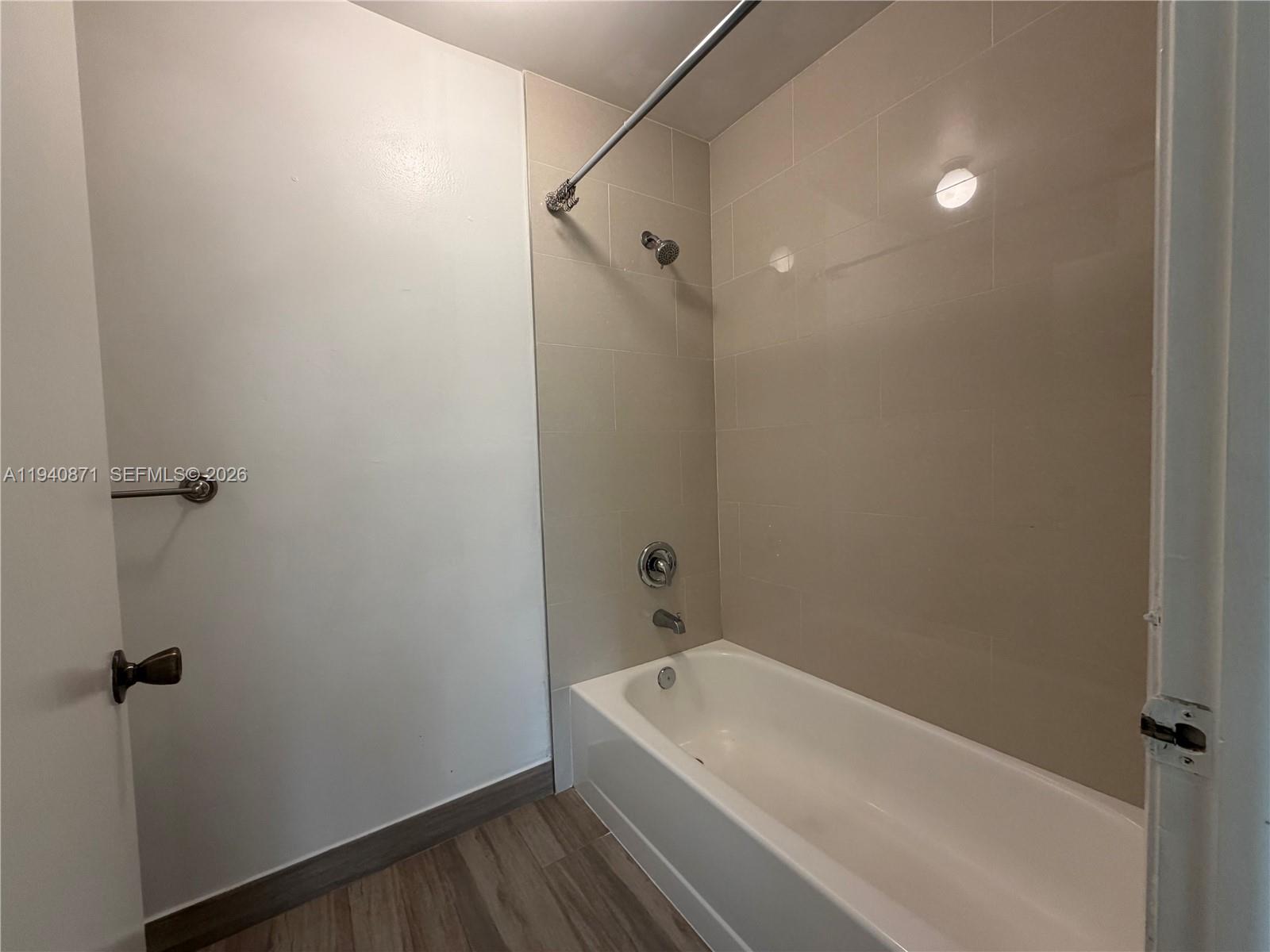 PARC VISTA CONDO - Residential Lease