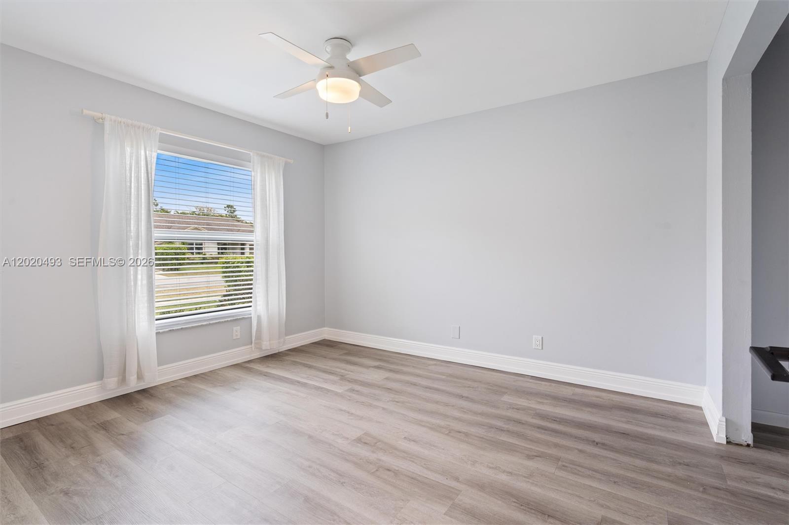 BAY WINDS 3 - Residential