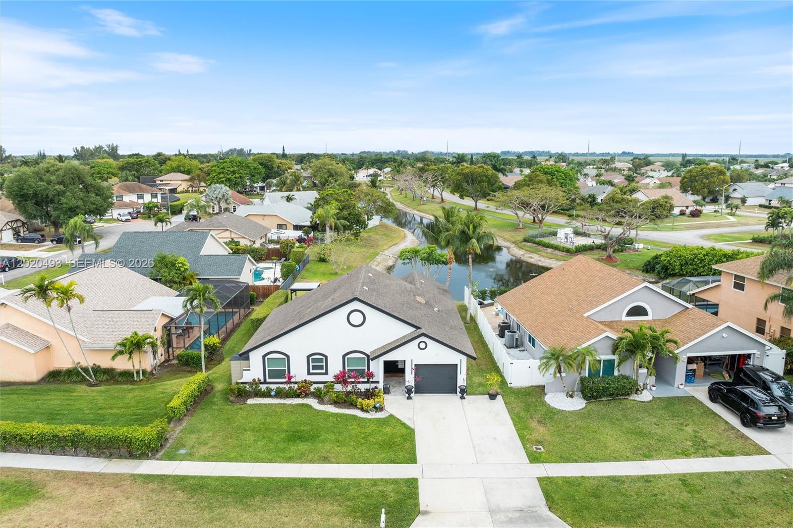 BAY WINDS 3 - Residential