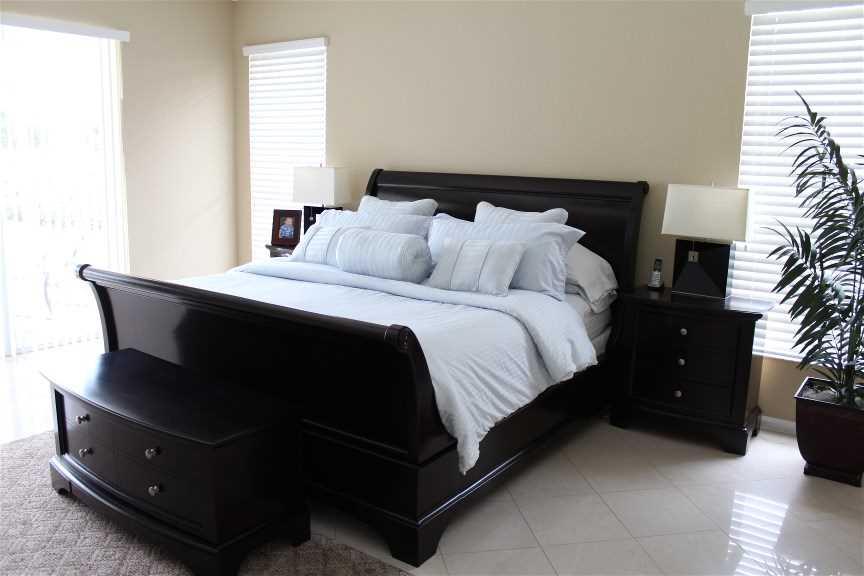 COUNTRY GLEN 154-49 B - Residential