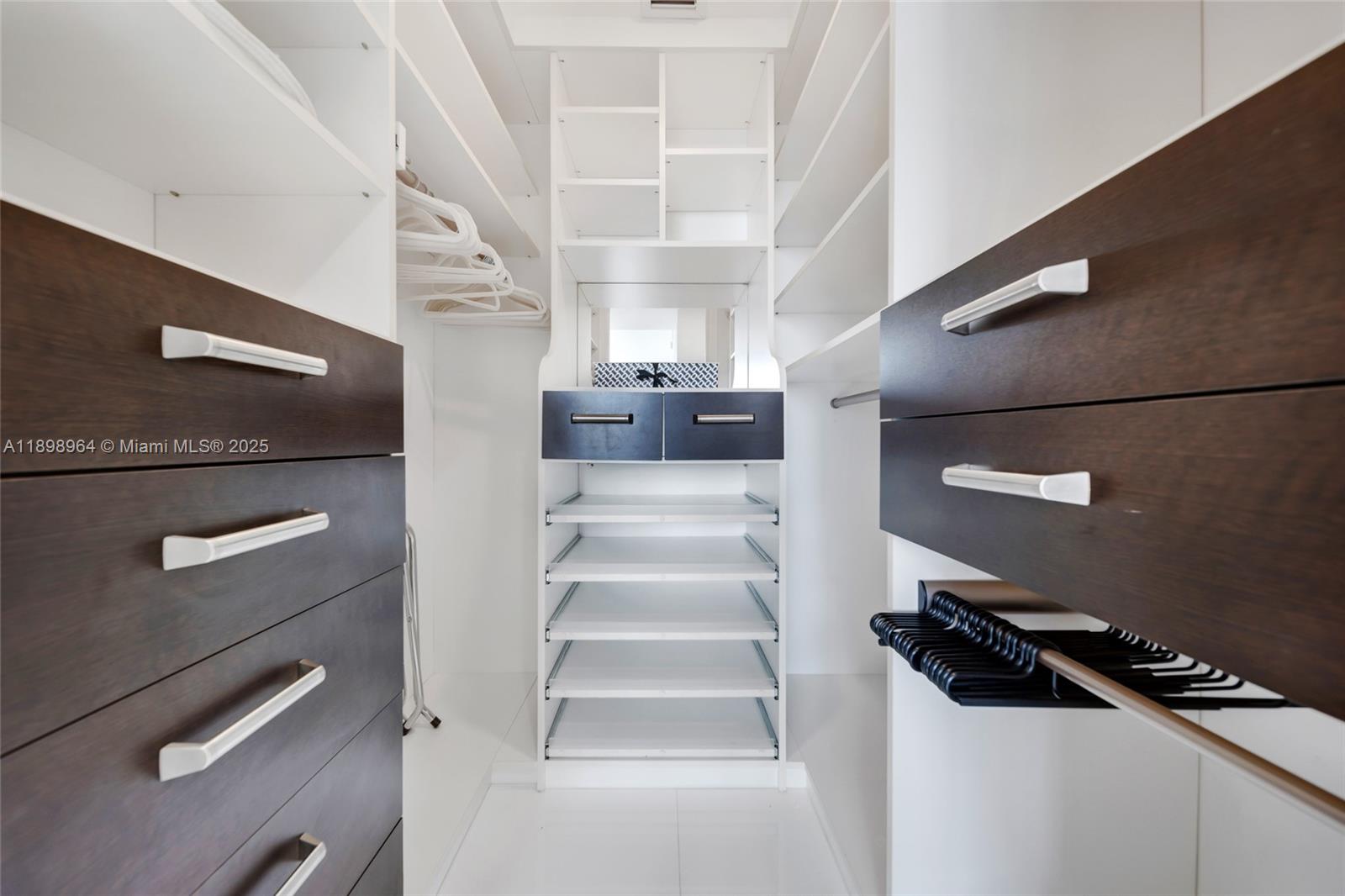 VIZCAYNE SOUTH CONDO - Residential Lease