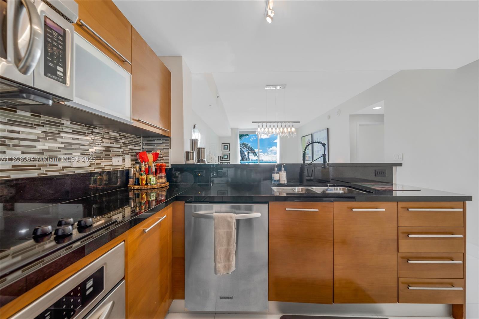 VIZCAYNE SOUTH CONDO - Residential Lease