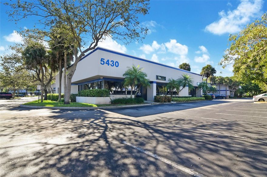 Recently renovated Fort Lauderdale Commerce Center office space with plenty of free on-site parking. Suite #6 features 5311 SF, private entrance and exit (front and rear), two private bathrooms, a large kitchen, multiple open work spaces, multiple offices, conference rooms, and warehouse/storage area with double doors. Excellent location with close proximity to I-95 and Florida Turnpike. Priced under market at $15.50/SF/Year + NNN. Parking and utilities included. Ready for immediate occupancy.