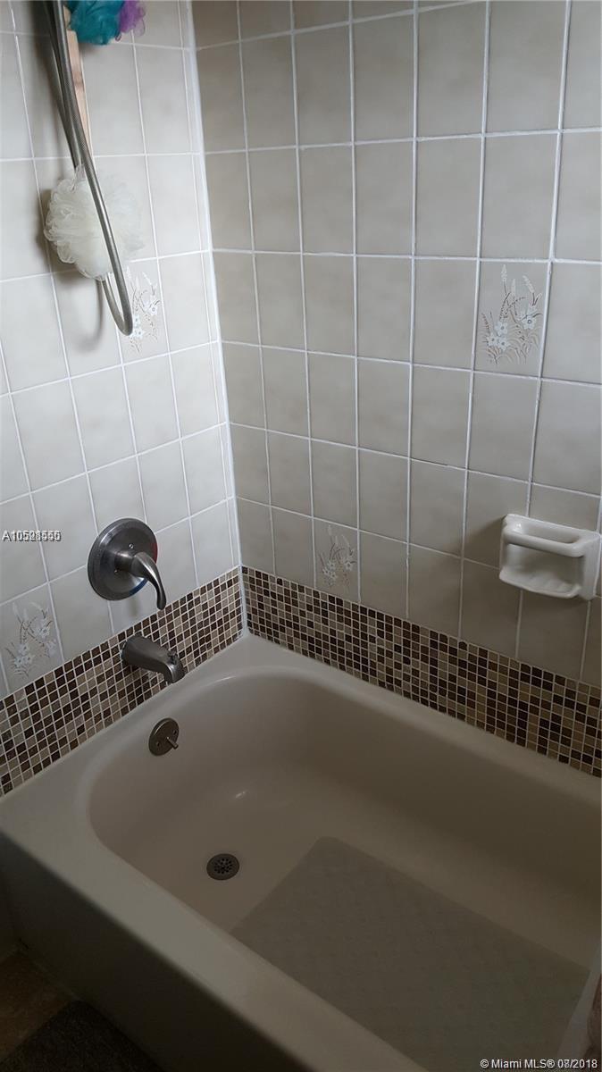 KENMORE VILLAS - Residential Lease