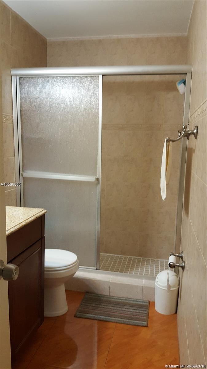 KENMORE VILLAS - Residential Lease