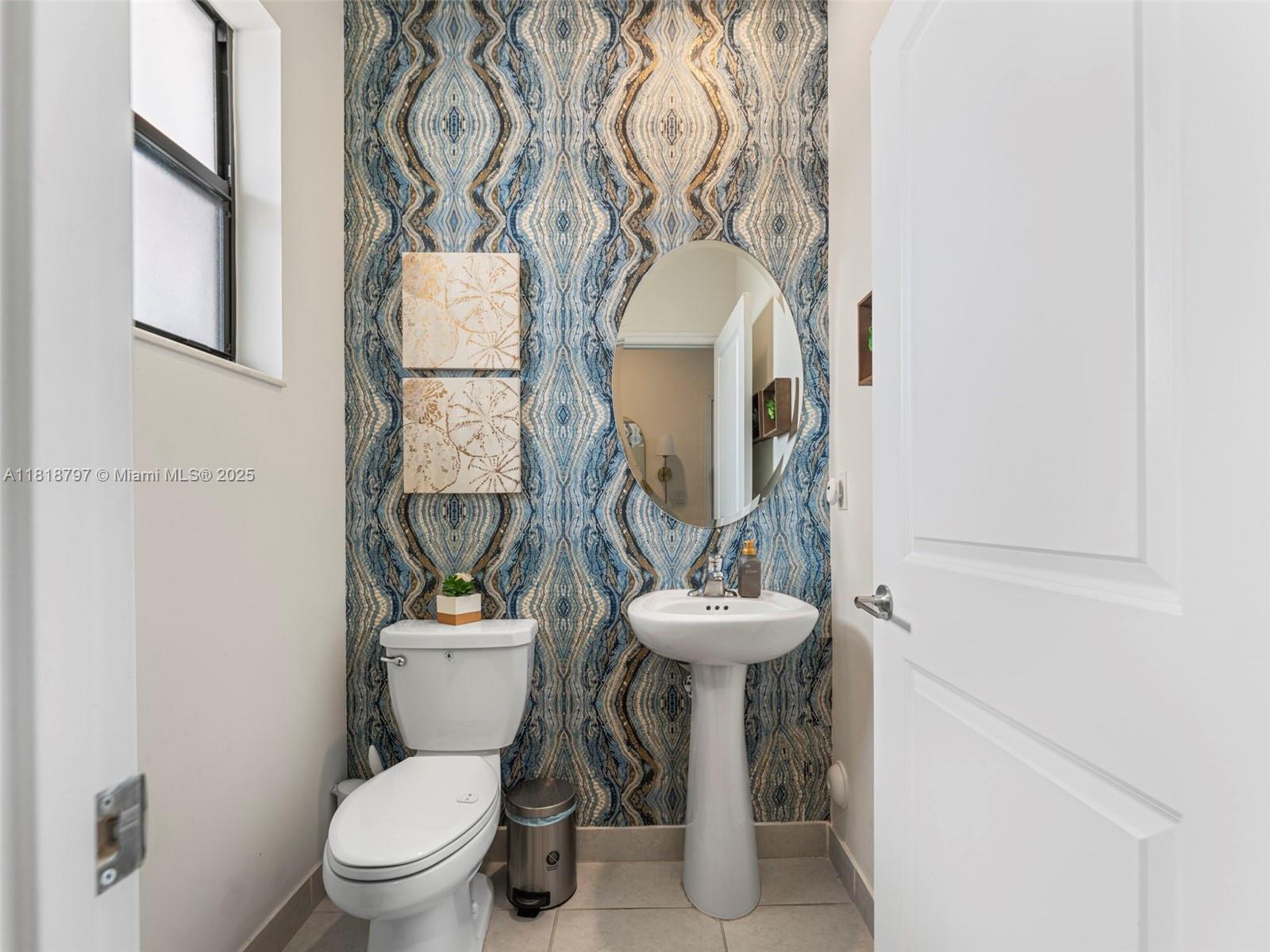 AQUABELLA NORTH REPLAT - Residential Lease