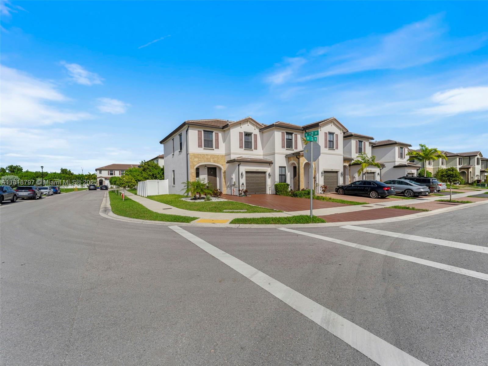 AQUABELLA NORTH REPLAT - Residential Lease