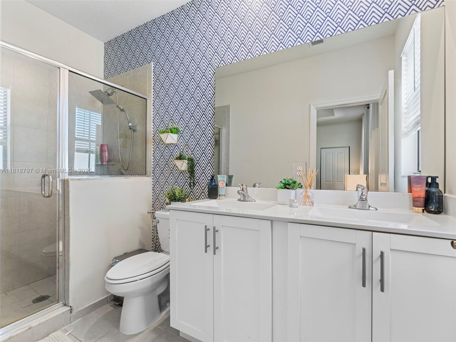 AQUABELLA NORTH REPLAT - Residential Lease