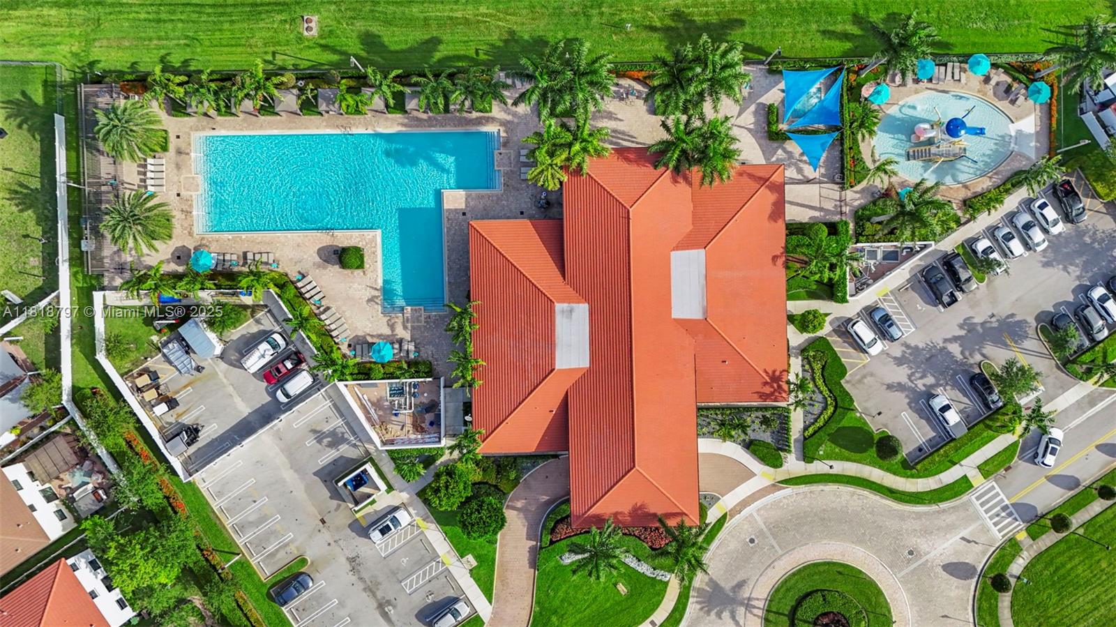 AQUABELLA NORTH REPLAT - Residential Lease